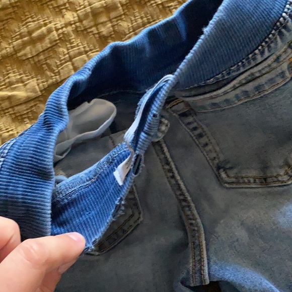 Old Navy karate Slim Jean shorts - Picture 5 of 5